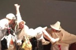 Elogio alla follia: viaggio teatrale nelle stanze del monastero di Astino
