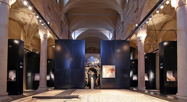 Una sera al museo