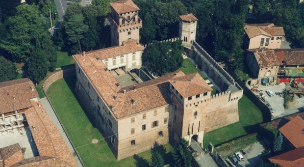 Il bello: fra canoni e cannoni