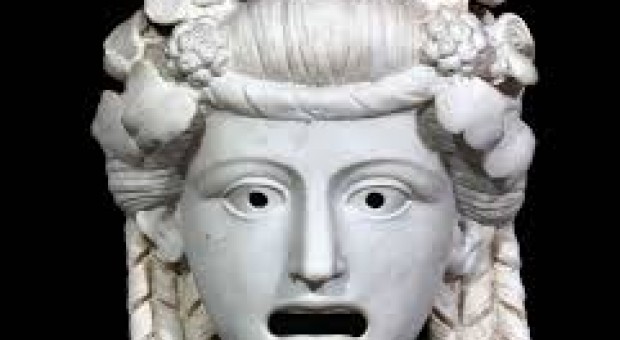 La maschera, volto di bellezza nel tempo