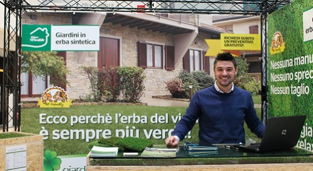 Giardini in erba sintetica