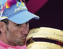Il Giro d’Italia tra competizione e leggenda