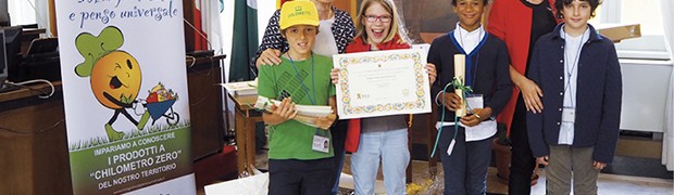 L'Assessore Loredana Poli premia le classi quarte della Scuola primaria Scuri