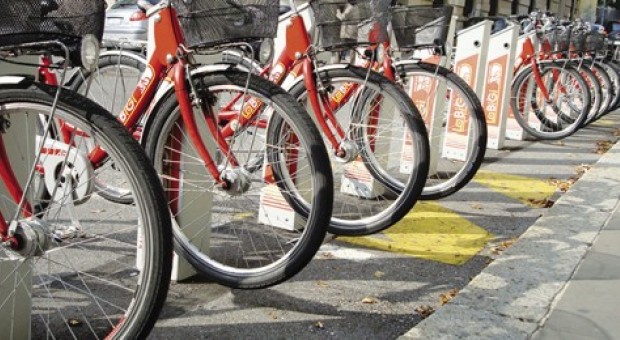 Aumenta il numero delle stazioni del servizio BikeSharing e il numero di auto bus a metano.