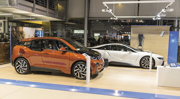 BMW e Lario Bergauto ci guidano alla mobilità del futuro