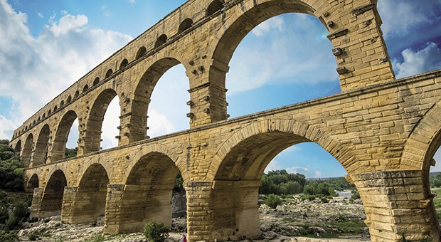 Tipico esempio di un acquedotto romano