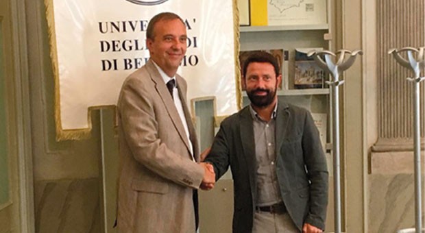Da sinistra: Remo Morzenti Pellegrini, rettore dell'Università degli Studi di Bergamo; Paolo Franco, presidente di Uniacque SpA