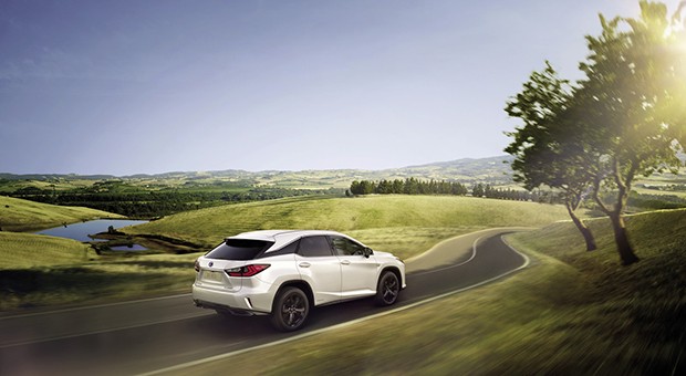 L’ibrido targato Toyota e Lexus