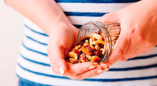 Vitamine, sali minerali, acqua e fibre per una tintarella perfetta (e sicura)